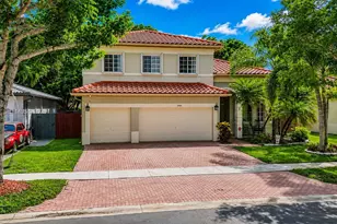 2006 NE 38th Rd, Homestead, FL 33033 - Photo 2