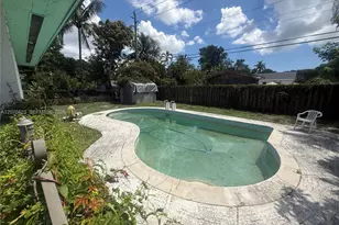 1464 SW 28th Way, Fort Lauderdale, FL 33312 - Photo 2