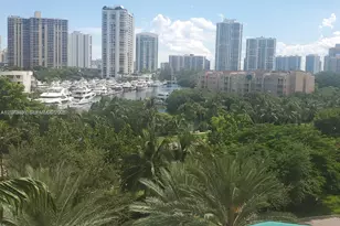 19900 E Country Club Dr, Aventura, FL 33180 - Photo 16