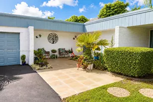 4713 Holly Dr, Tamarac, FL 33319 - Photo 1