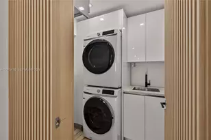 3343 NE 166th St, North Miami Beach, FL 33160 - Photo 22