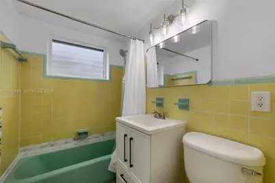 2250 Bay Dr #7, Miami Beach, FL 33141 - Photo 20