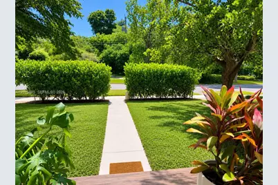 585 NE 121st St, North Miami, FL 33161 - Photo 42
