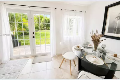 585 NE 121st St, North Miami, FL 33161 - Photo 38