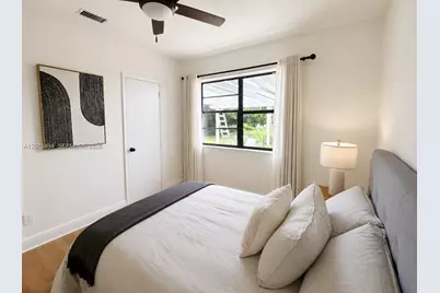 585 NE 121st St, North Miami, FL 33161 - Photo 32