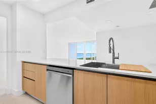 100 Bayview Dr, Sunny Isles Beach, FL 33160 - Photo 10