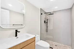 100 Bayview Dr, Sunny Isles Beach, FL 33160 - Photo 12