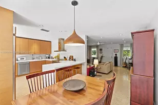 6390 SW 69th St, South Miami, FL 33143 - Photo 8