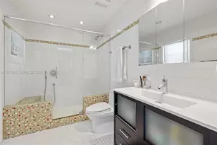 6390 SW 69th St, South Miami, FL 33143 - Photo 16