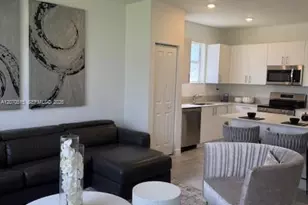 2225 SE 30th St, Homestead, FL 33035 - Photo 6