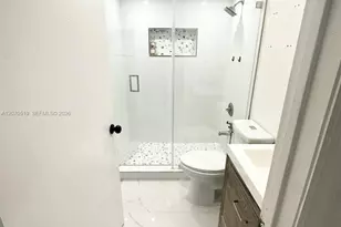11818 SW 273rd Ln, Homestead, FL 33032 - Photo 6