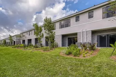 142 SE 5th Ct, Deerfield Beach, FL 33441 - Photo 14