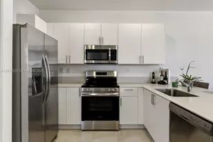 13332 SW 234th Ter, Homestead, FL 33032 - Photo 8