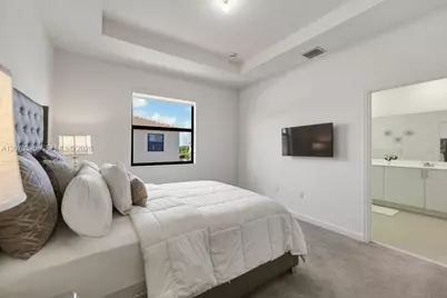 13332 SW 234th Ter, Homestead, FL 33032 - Photo 16