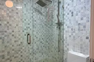 3701 N Country Club Dr, Aventura, FL 33180 - Photo 22