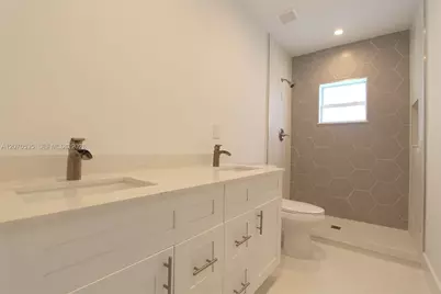 16035 SW 299th Ter, Homestead, FL 33033 - Photo 16