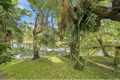 2220 NW 137th Ave, Sunrise, FL 33323 - Photo 26