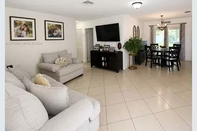 3312 NW 182nd St, Miami Gardens, FL 33056 - Photo 4