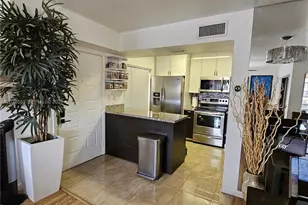 20160 NE 3rd Ct, Miami, FL 33179 - Photo 4