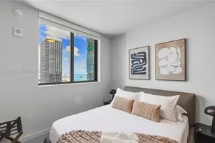 121 NE 5th St, Miami, FL 33132 - Photo 6
