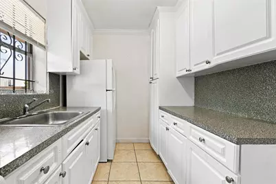 1245 W 24th St #223, Hialeah, FL 33010 - Photo 4