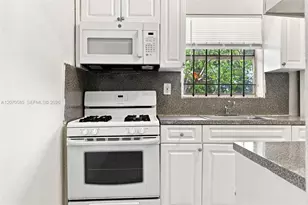 1245 W 24th St, Hialeah, FL 33010 - Photo 6