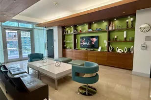 55 SE 6th St, Miami, FL 33131 - Photo 24
