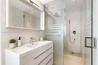 3 Island Ave #14D, Miami Beach, FL 33139 - Photo 16