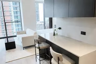 20 NE 11th St, Miami, FL 33132 - Photo 6
