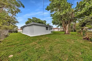 2910 NW 175th St, Miami Gardens, FL 33056 - Photo 6