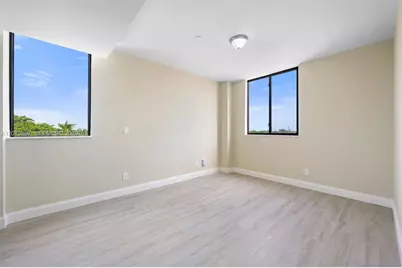 1020 NW 2 Ave #302, Hallandale Beach, FL 33009 - Photo 16