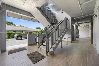 1020 NW 2 Ave #302, Hallandale Beach, FL 33009 - Photo 4