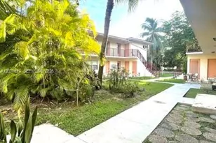 1250 S Alhambra Cir, Coral Gables, FL 33146 - Photo 4