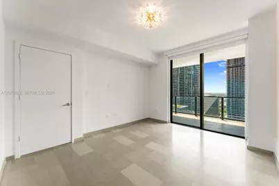 68 SE 6th St #2304, Miami, FL 33131 - Photo 4