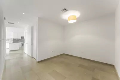 68 SE 6th St #2304, Miami, FL 33131 - Photo 12