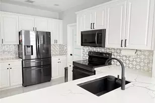 7333 NW 113th Ct, Doral, FL 33178 - Photo 10