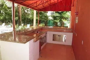 133 NE 2nd Ave, Miami, FL 33132 - Photo 16