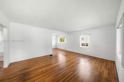 5730 SW 42nd Ter, South Miami, FL 33155 - Photo 2