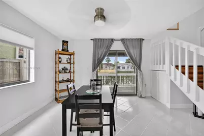 8210 SW 96th Ct, Miami, FL 33173 - Photo 20