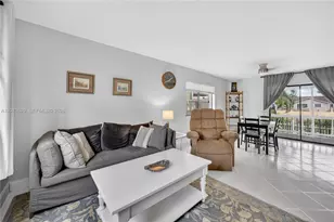 8210 SW 96th Ct, Miami, FL 33173 - Photo 16
