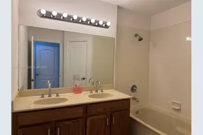 14043 SW 272nd St, Homestead, FL 33032 - Photo 8