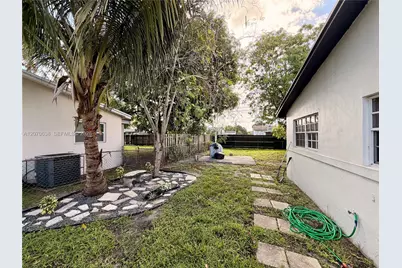 18711 NW 24th Ave, Miami Gardens, FL 33056 - Photo 16