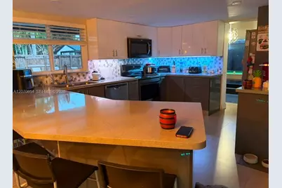 10051 SW 147th Pl, Miami, FL 33196 - Photo 2