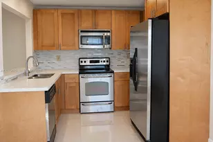454 NE 210th Cir Terrace, Miami, FL 33179 - Photo 2