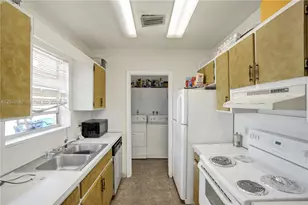 5706-5708 Lincoln St, Hollywood, FL 33021 - Photo 4