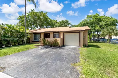 9291 E Elm Ln, Miramar, FL 33025 - Photo 18