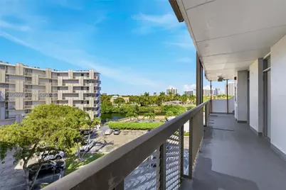 3401 N Country Club Dr #519, Aventura, FL 33180 - Photo 26