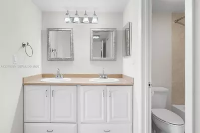 3401 N Country Club Dr #519, Aventura, FL 33180 - Photo 18