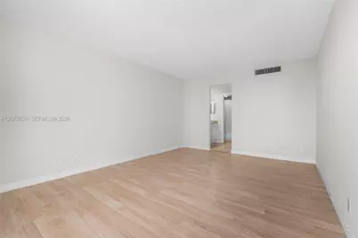 3401 N Country Club Dr #519, Aventura, FL 33180 - Photo 16
