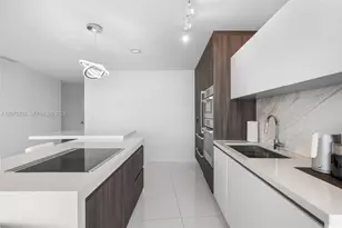 851 NE 1st Ave, Miami, FL 33132 - Photo 4